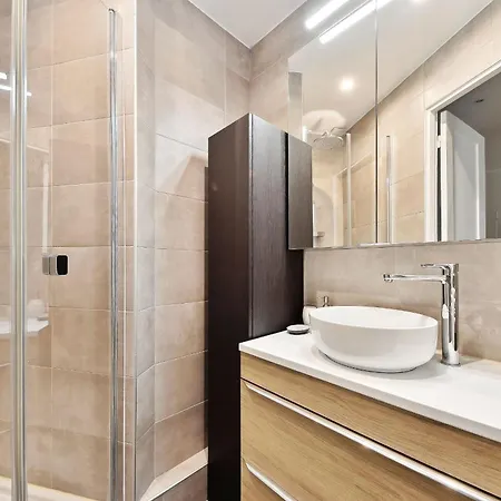 アパート Bnbnova - 2br - Eiffel Tower & Grenelle パリ