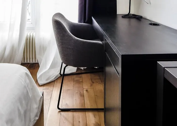 Bnbnova - 2br - Eiffel Tower & Grenelle شقة *